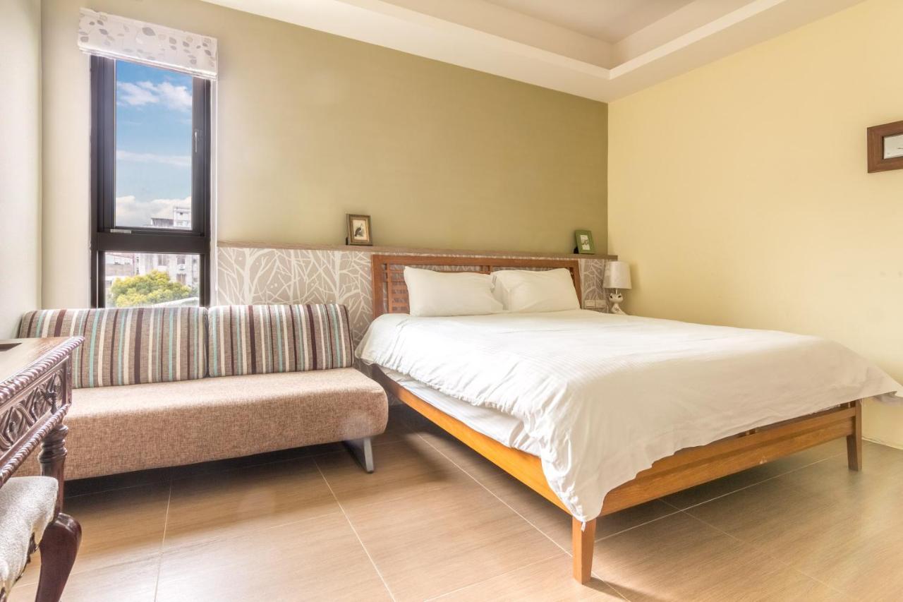 Jhongshan Building Bed And Breakfast Hualien Exterior foto
